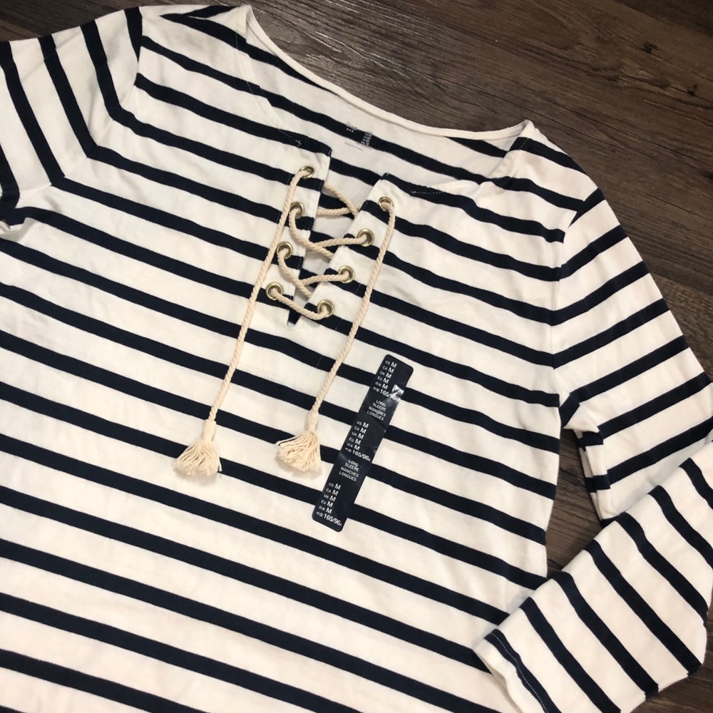Gap shirt